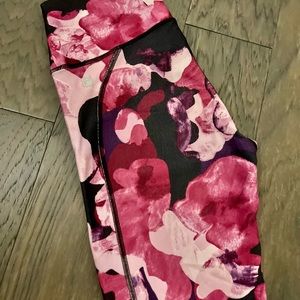 Fabletics Floral Powerhold Leggings Size S